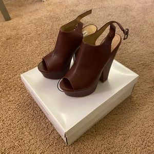 Steve Madden Peep Toe Platform Heels Size 6.5